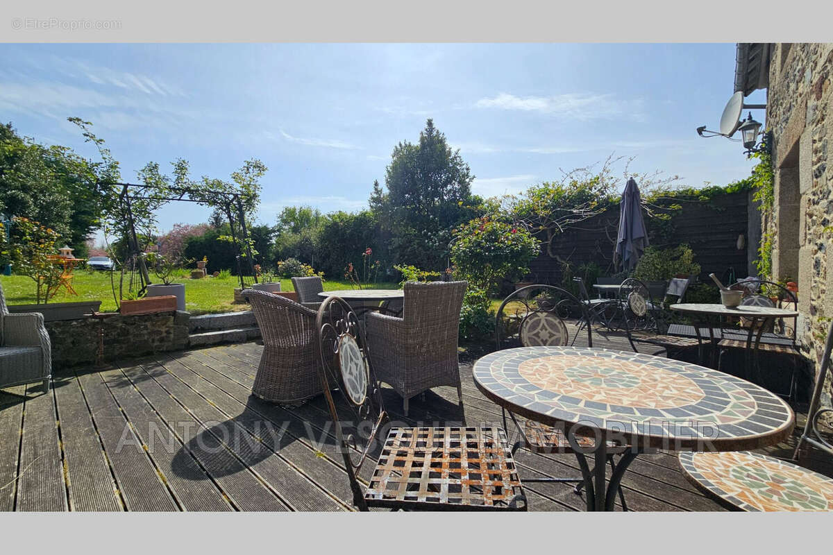 Maison 249 m² à Blainville-Sur-Mer  - photo 3