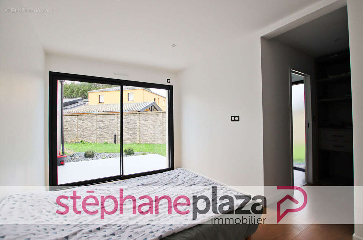 Maison à VERN-SUR-SEICHE