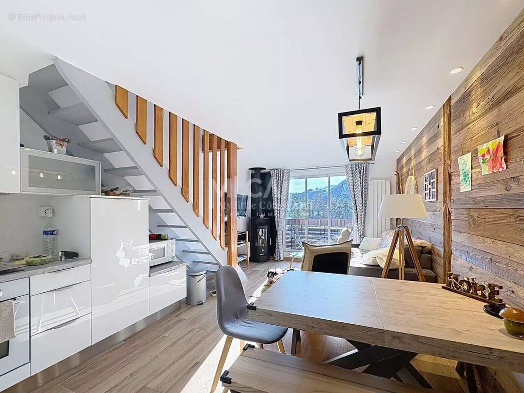 Appartement à SAINT-ETIENNE-DE-TINEE