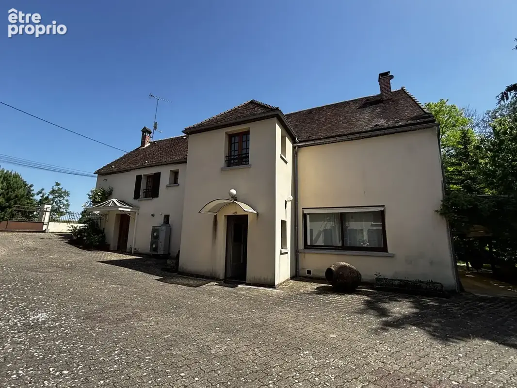 Maison 482 m² à Senan  - photo 2