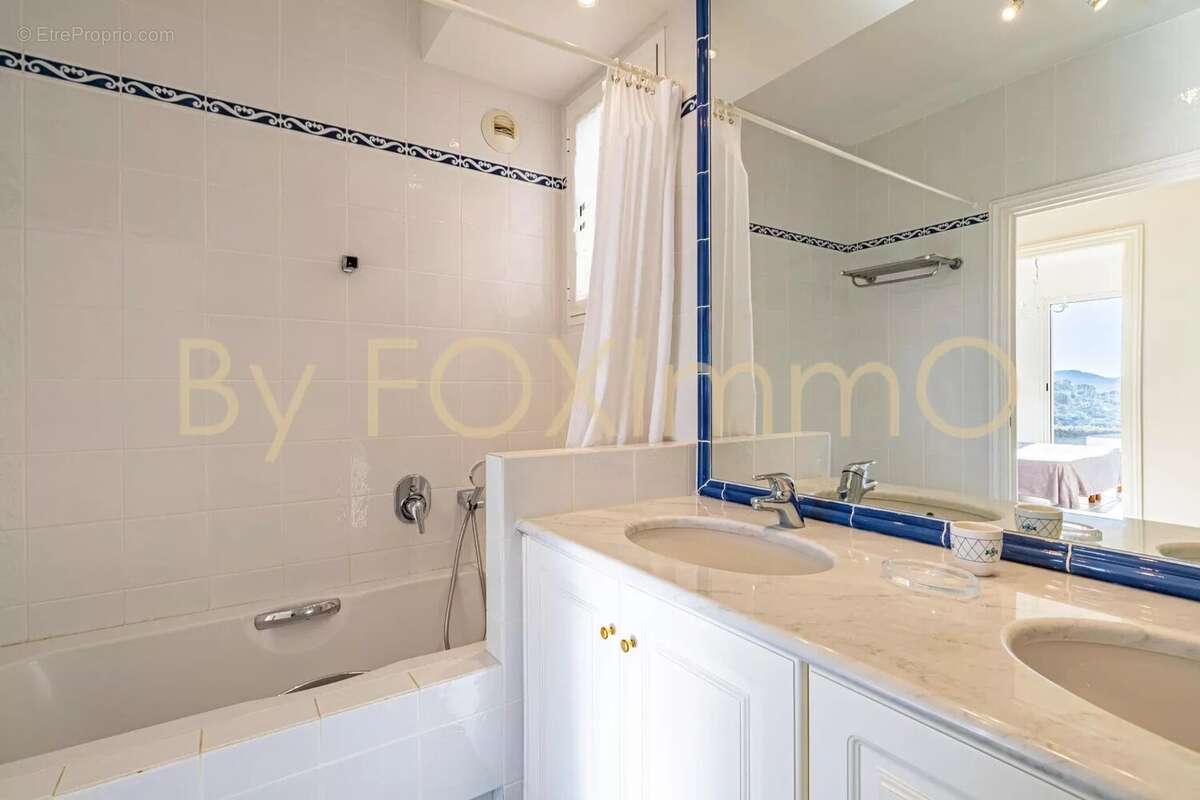 Maison à VILLENEUVE-LOUBET