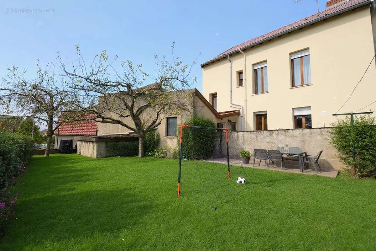 Appartement à AUMETZ