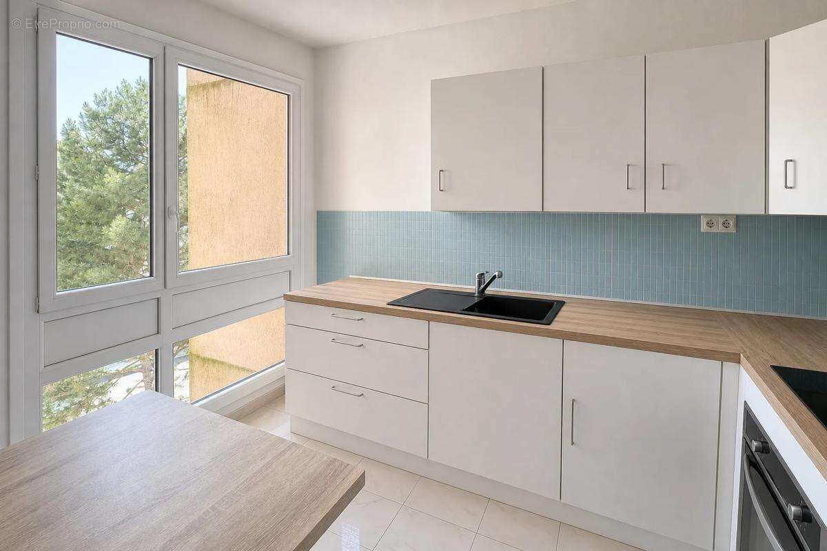 Appartement de 4 pièces de 77 m² à Bourges - photo 7