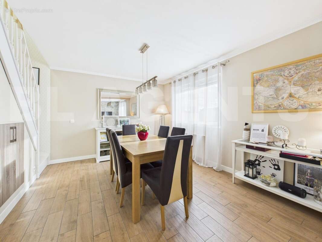 CAM04006G0-PR0041-STILL019 - Maison à LEUVILLE-SUR-ORGE