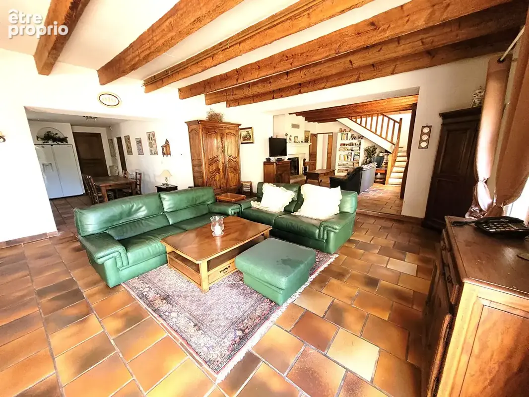 Maison Arles 8 pièce(s) 335m2 - photo 6