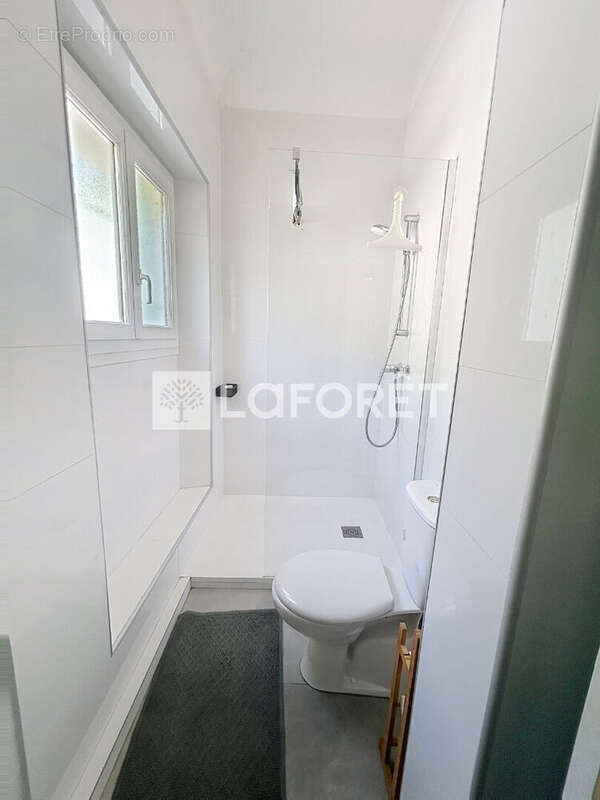 Maison à SAINT-VICTORET