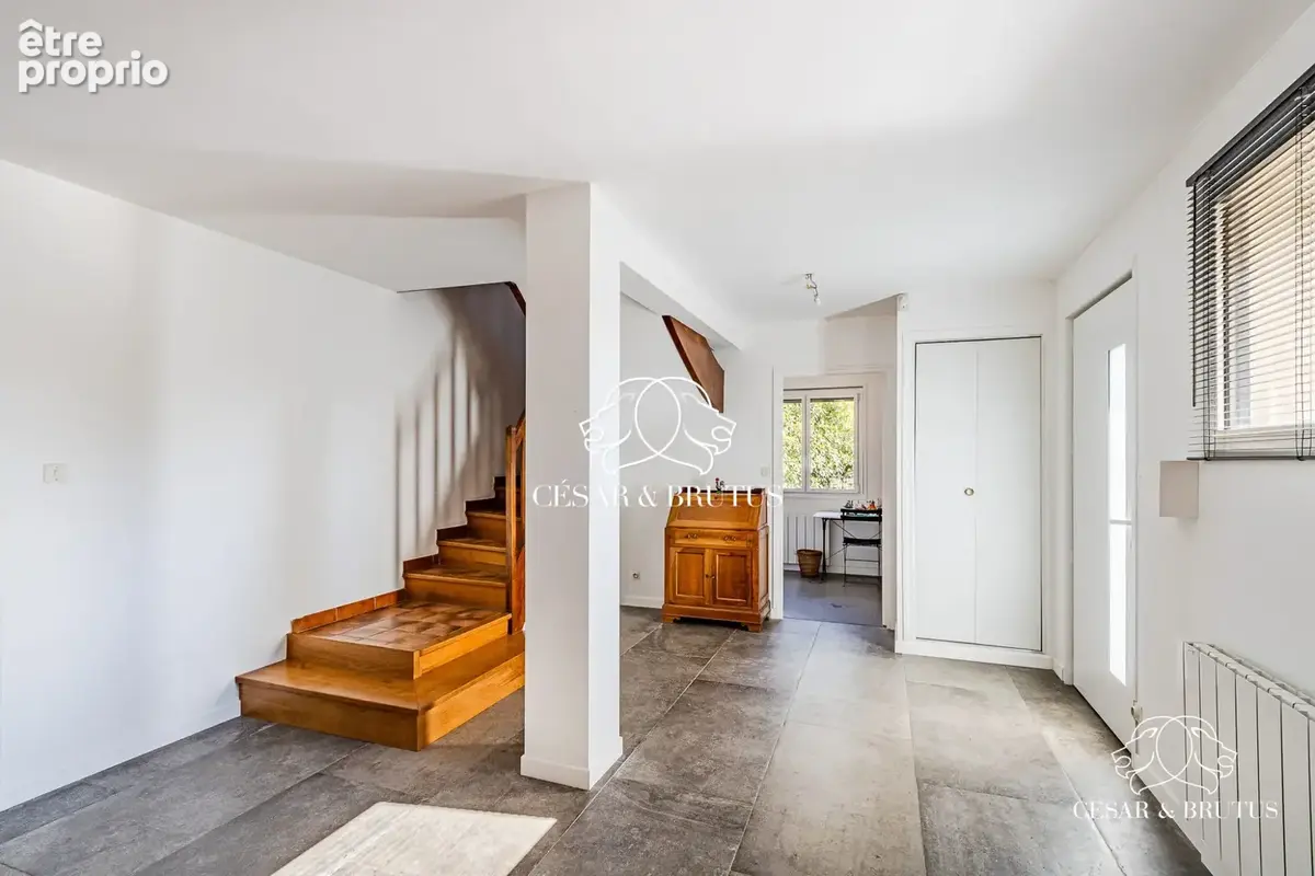 Maison 6 pièces 155 m² à vendre à Rillieux-La-Pape (69140) - photo 5