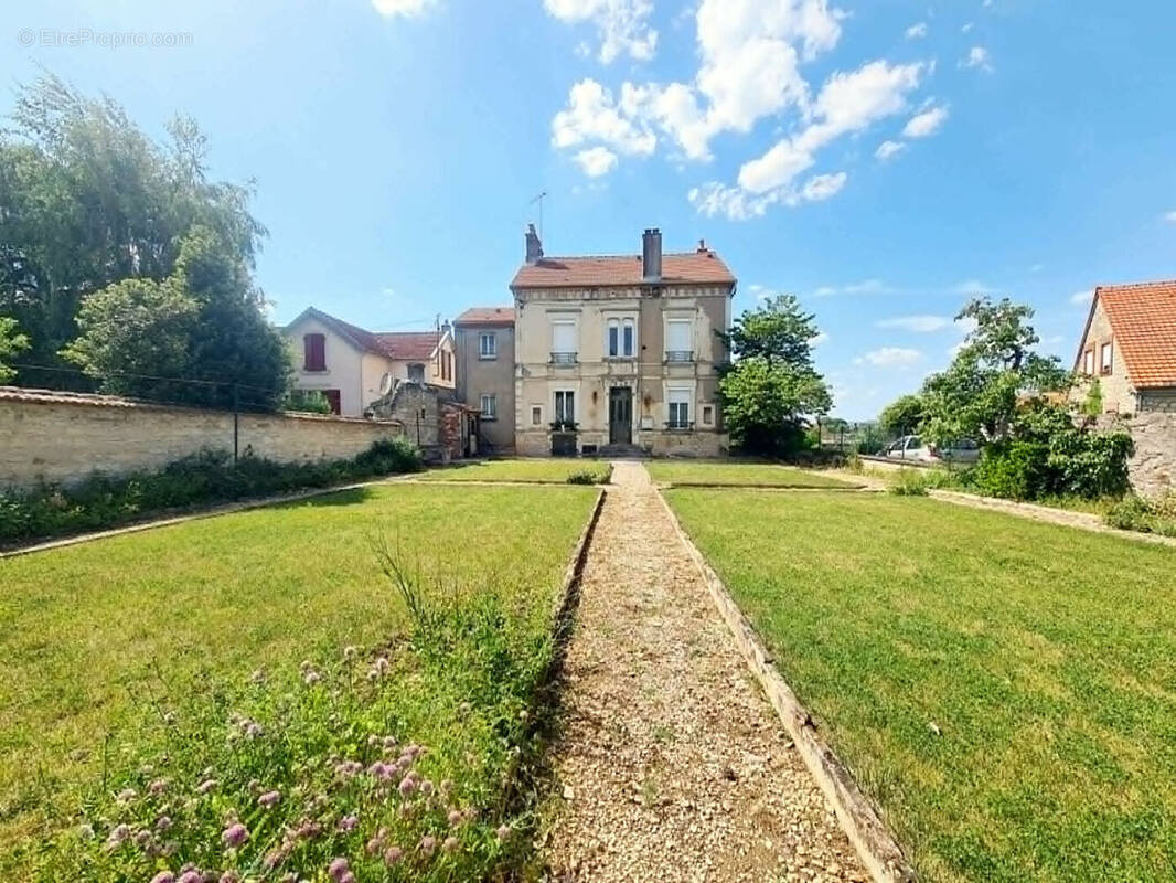 Appartement à CHAUMONT