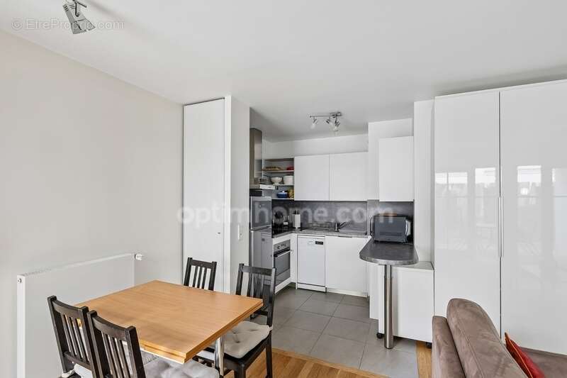 Appartement à MAISONS-ALFORT
