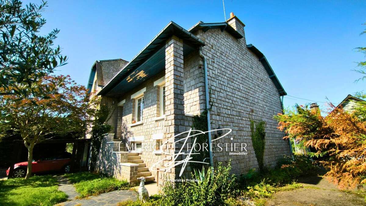 Maison à JUIGNE-DES-MOUTIERS