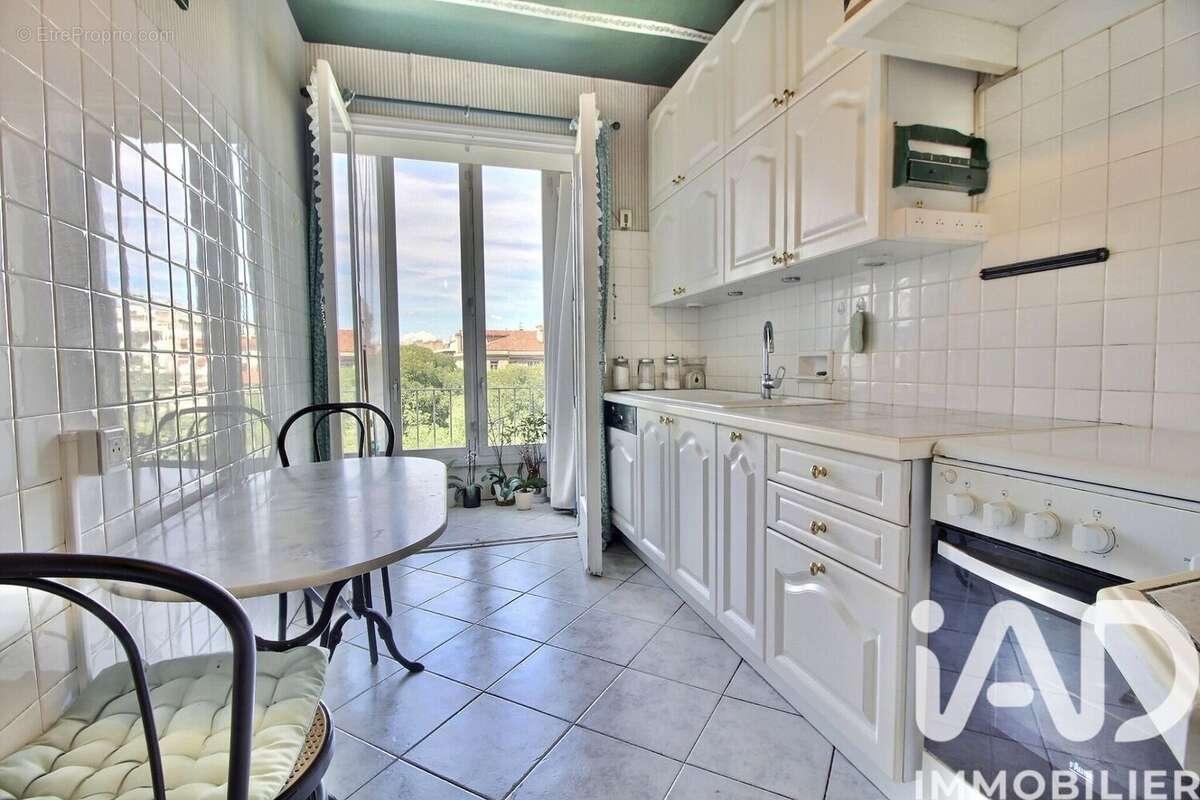Photo 9 - Appartement à MARSEILLE-8E