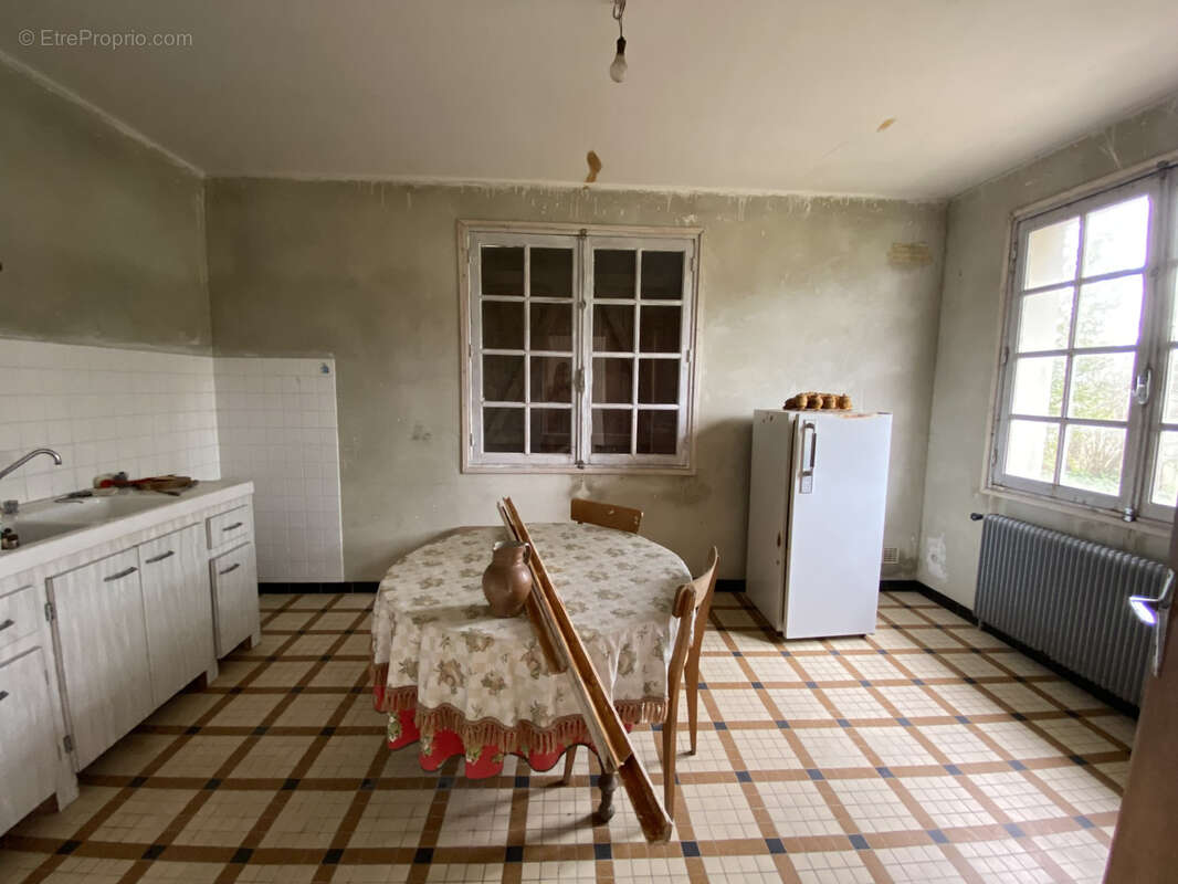 Maison à LONGUES-SUR-MER