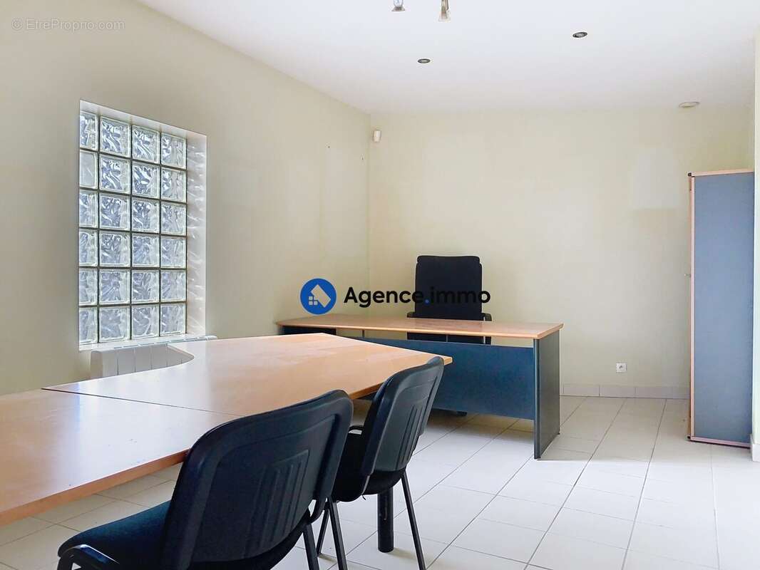 Commerce à SAINT-PATERNE-RACAN