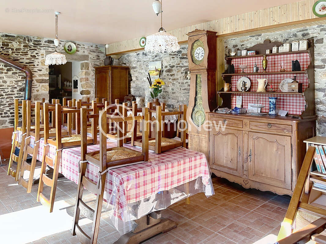 Maison avec terrain constructible et batiment à rénover   champeaux 50530 - photo 3