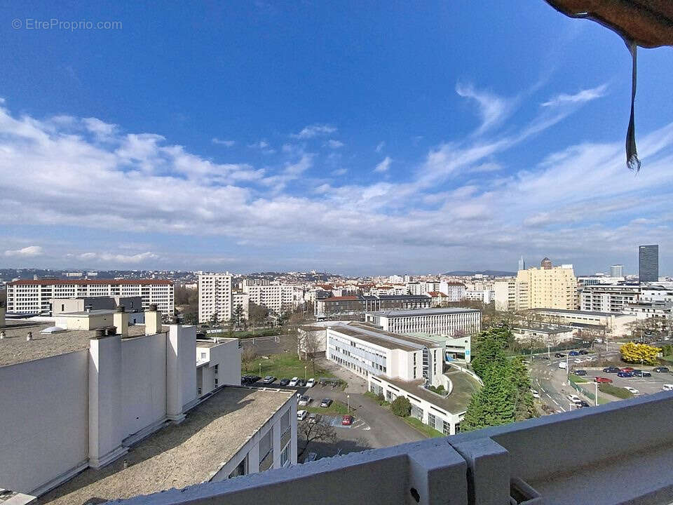 Appartement à LYON-8E