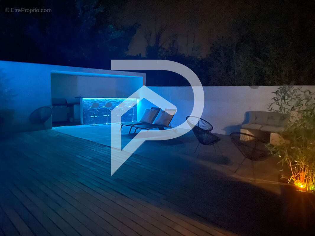 Maison à CORNEILHAN