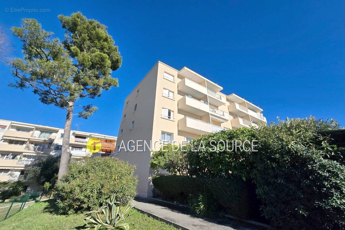 Appartement à LE CANNET