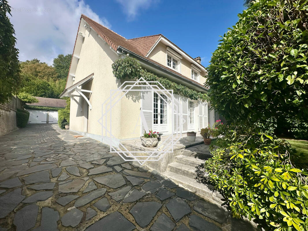 Maison à L'ISLE-ADAM