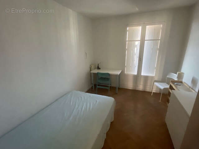 Appartement à MARSEILLE-2E