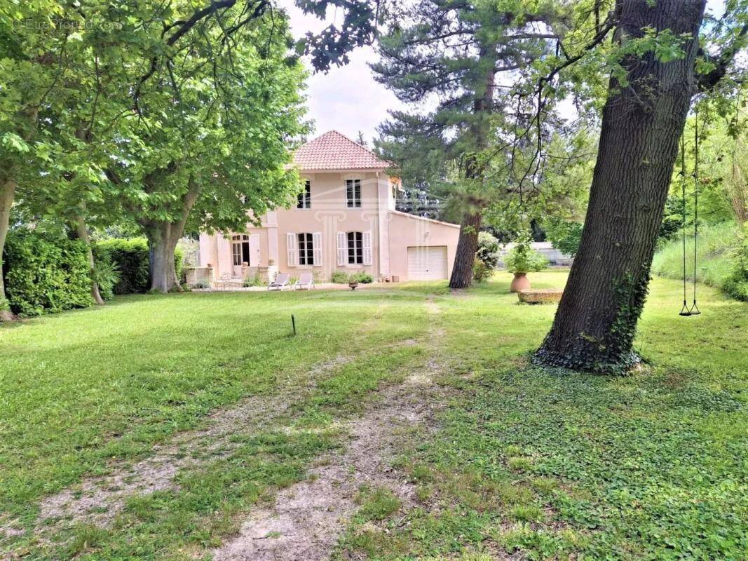 Maison à SORGUES
