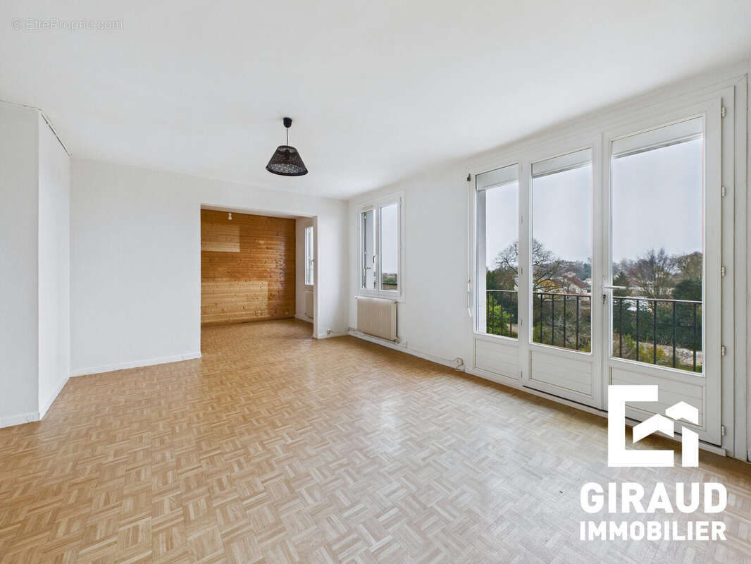 Appartement à FONTENAY-LE-COMTE