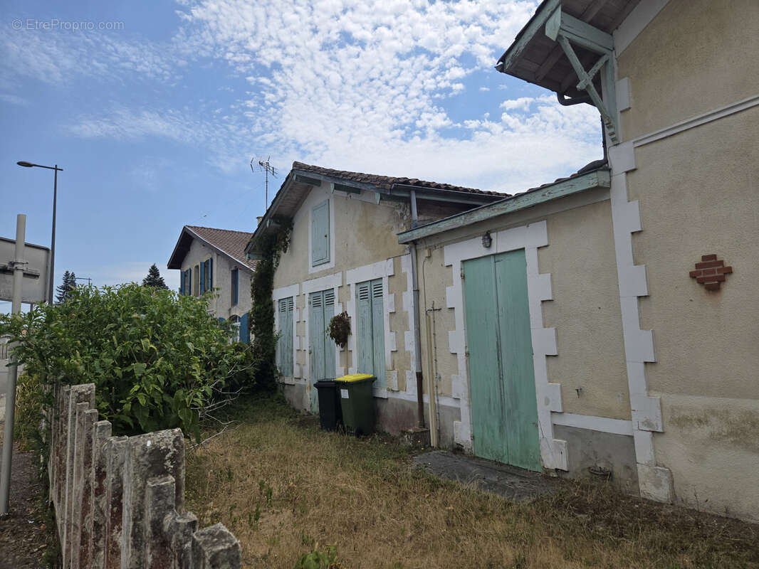 Ensemble dépendances - logement à creer - photo 3