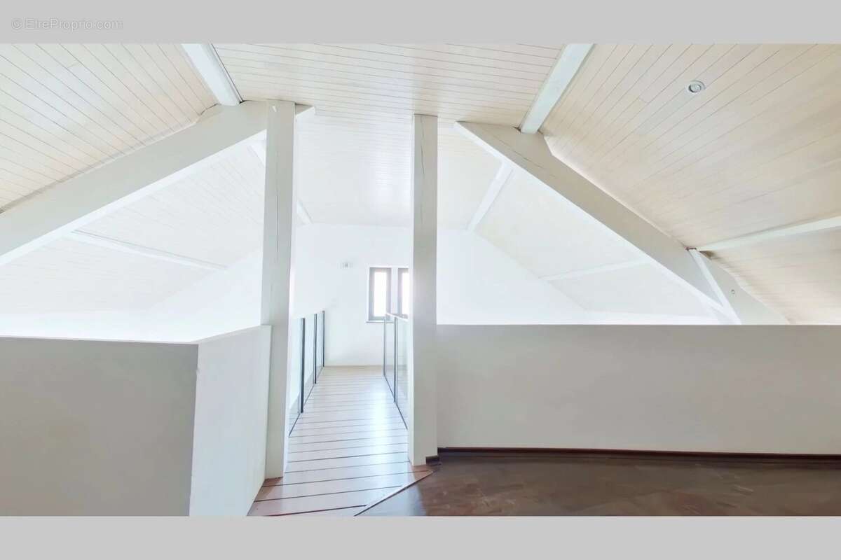 Maison à POUILLON