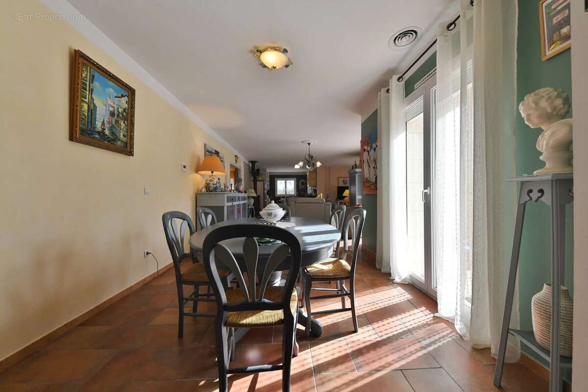 Maison à UZES