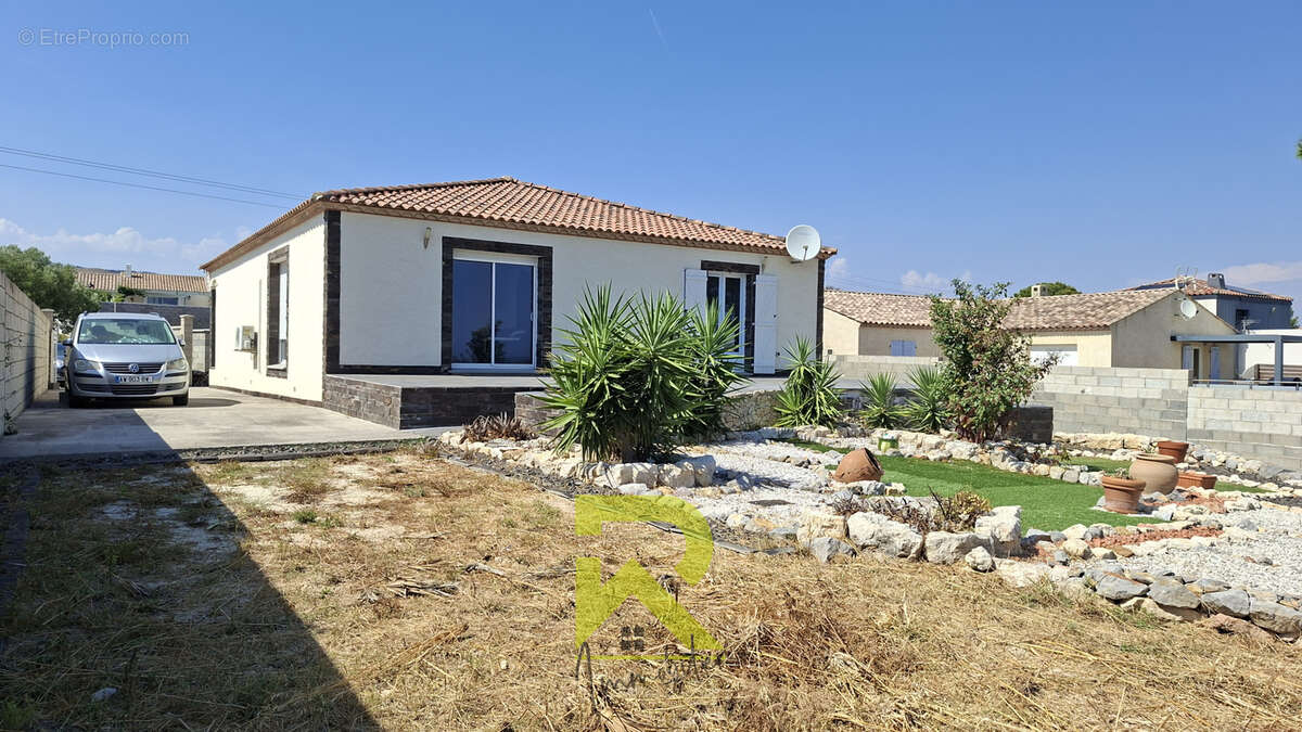 Villa plain-pied 134 m2  Vue sur l’étang   Terrain 1470 m2 - photo 2