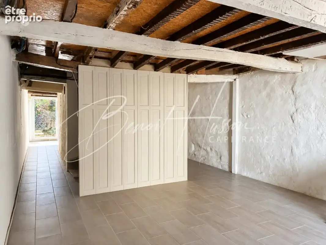 Maison de ville de 130m² avec cour, garage et dépendance - photo 4
