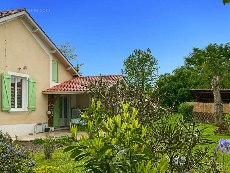 Maison à vendre de 155 m2 de surface habitable à LADEVEZE RIVIERE (32) avec 3330 m2 de jardin - photo 27