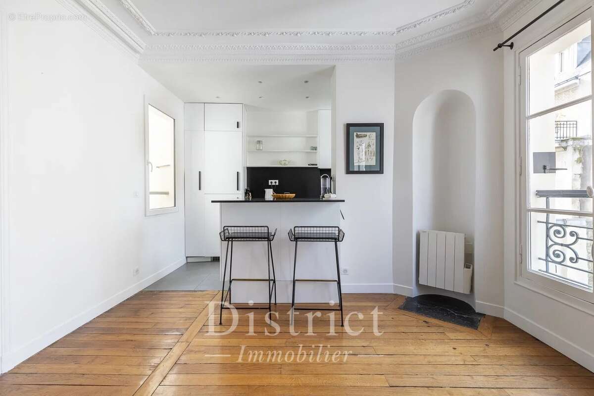 Appartement à PARIS-7E