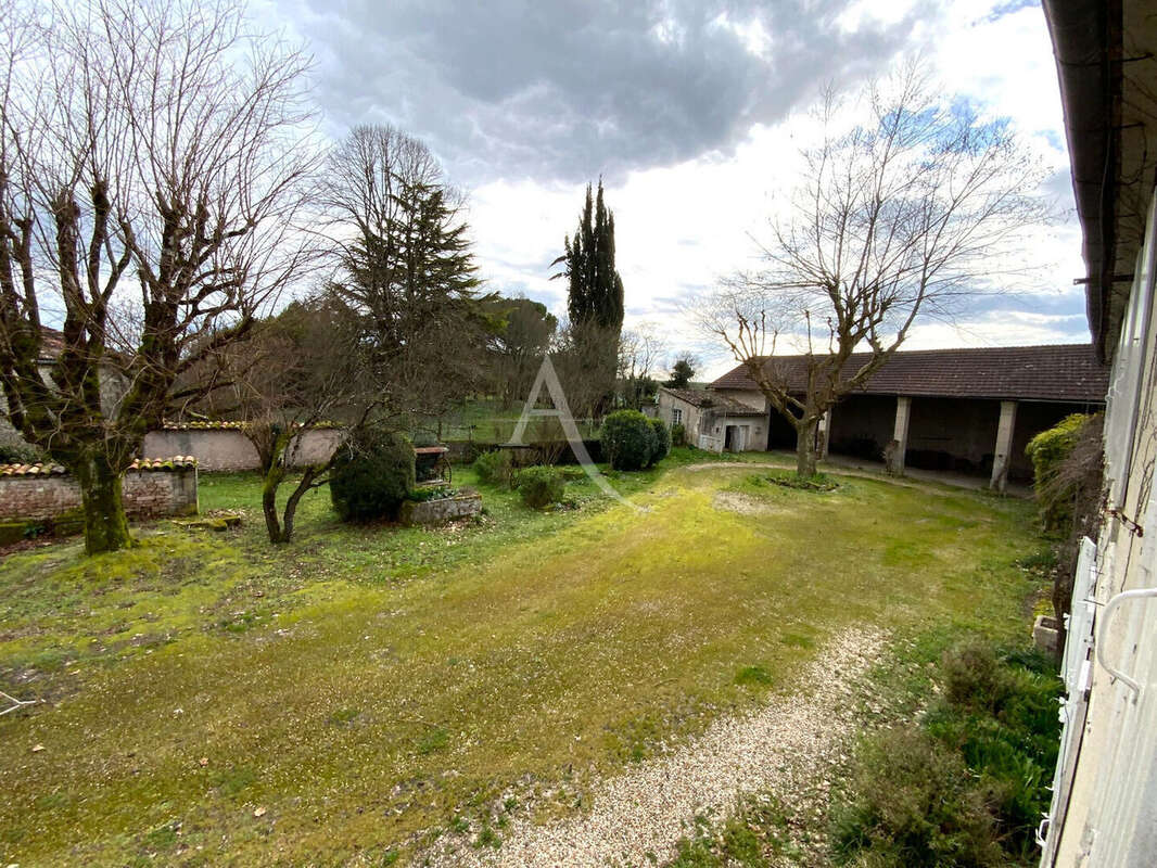 Maison à CRITEUIL-LA-MAGDELEINE