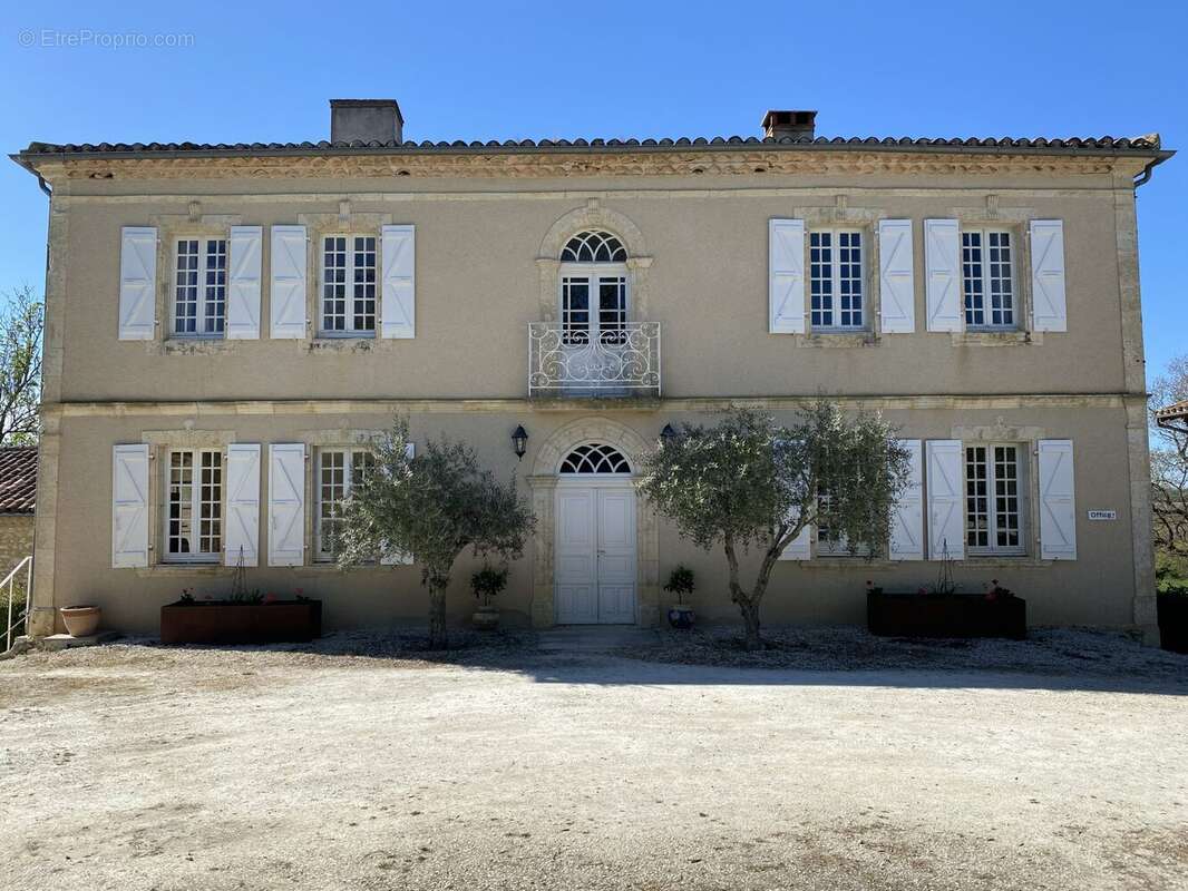 Maison à MAUVEZIN