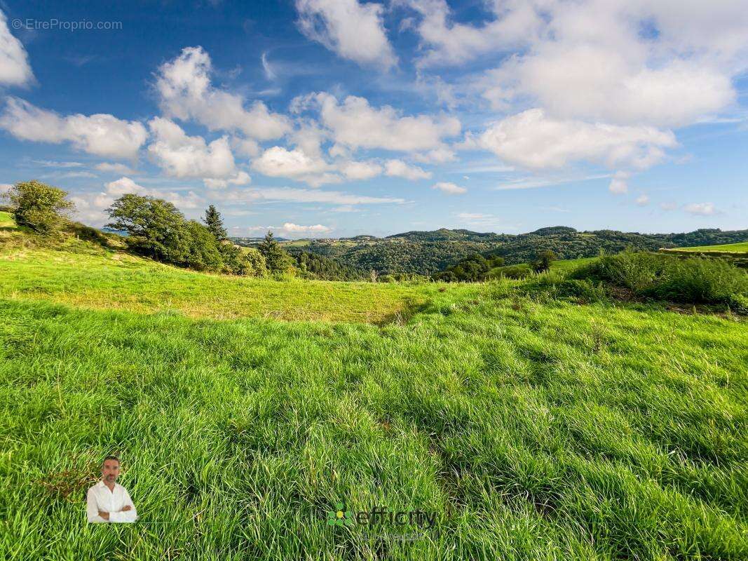 Terrain à ISSOIRE