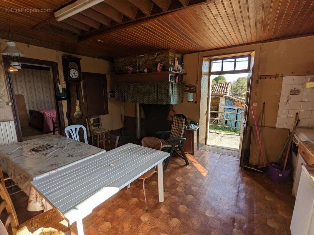 Photo 2 - Maison à VIDAILLAC