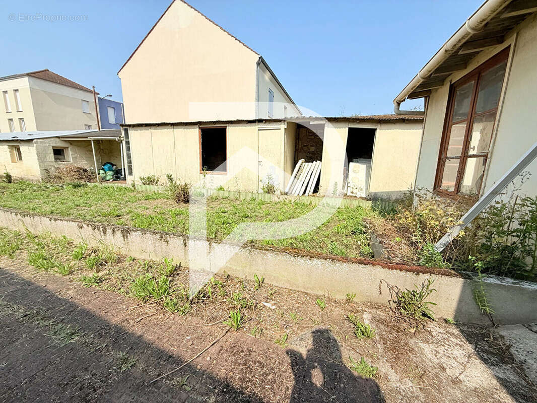 Maison à MONTATAIRE