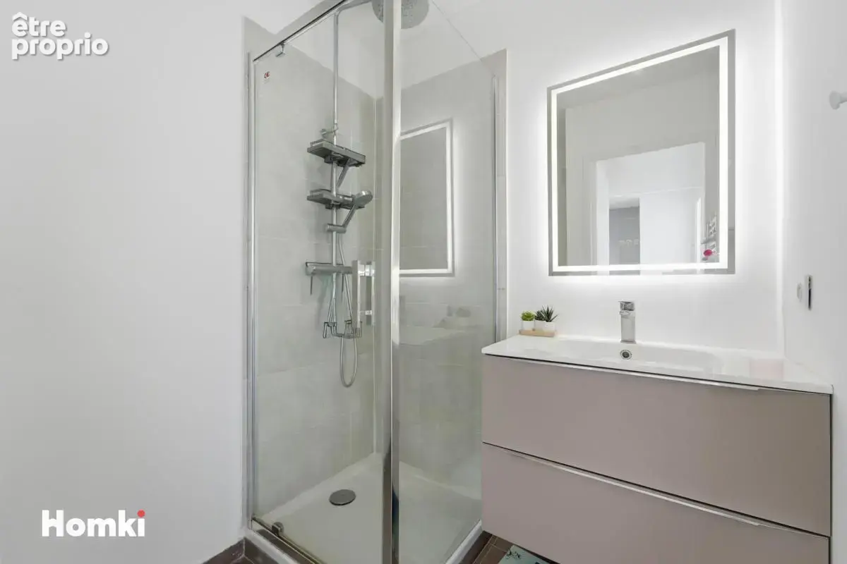 Antibes – Dernier étage – Duplex 4 pièces lumineux avec grande terrasse et double garage fermé - photo 13