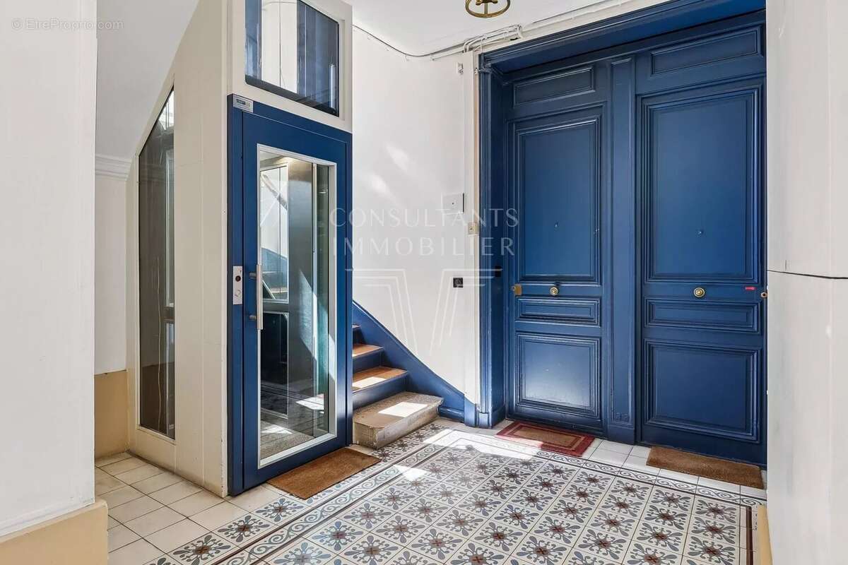 Appartement à LEVALLOIS-PERRET