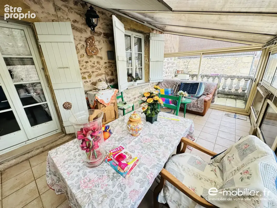 Appartement 250 m² à La Clayette  - photo 2
