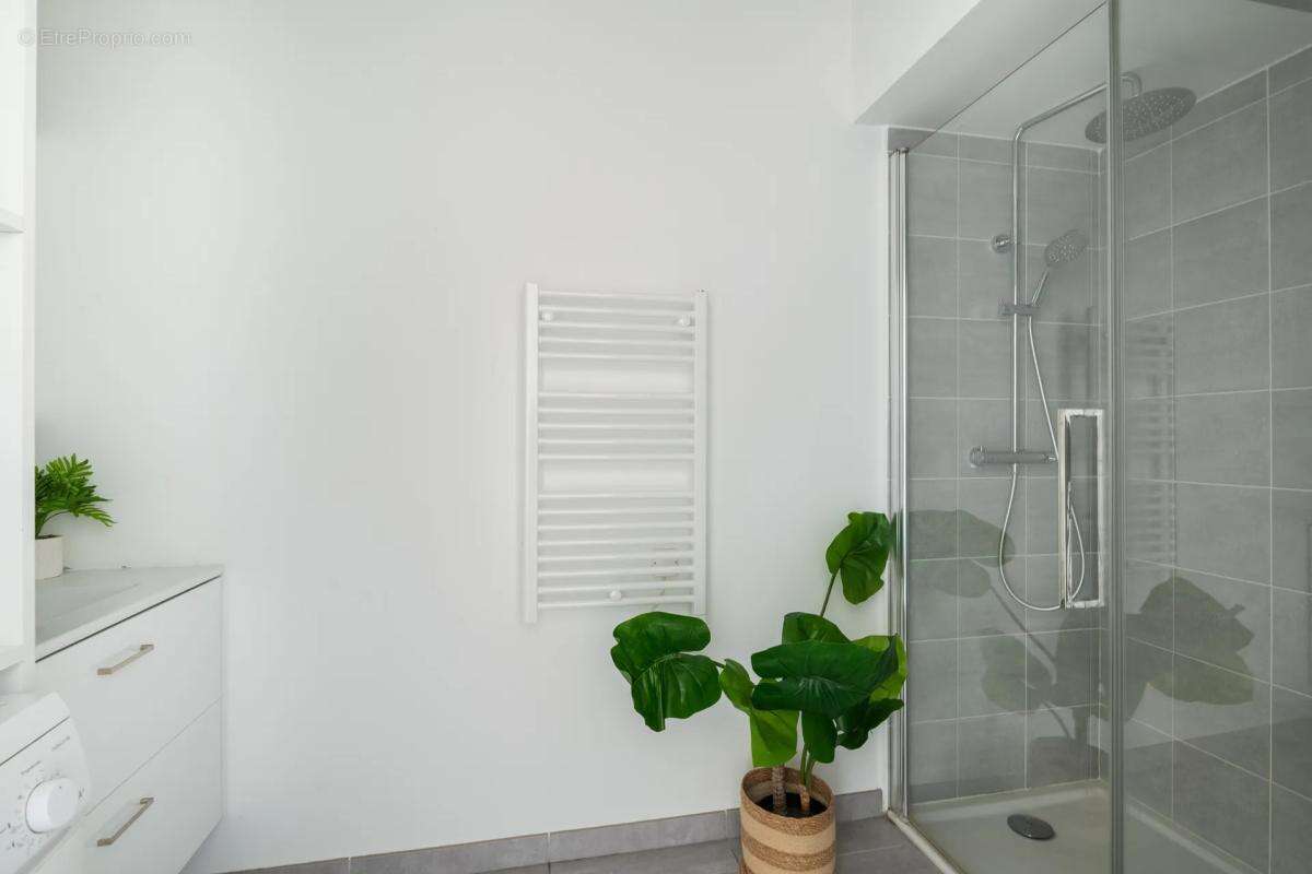 Appartement à MARSEILLE-9E
