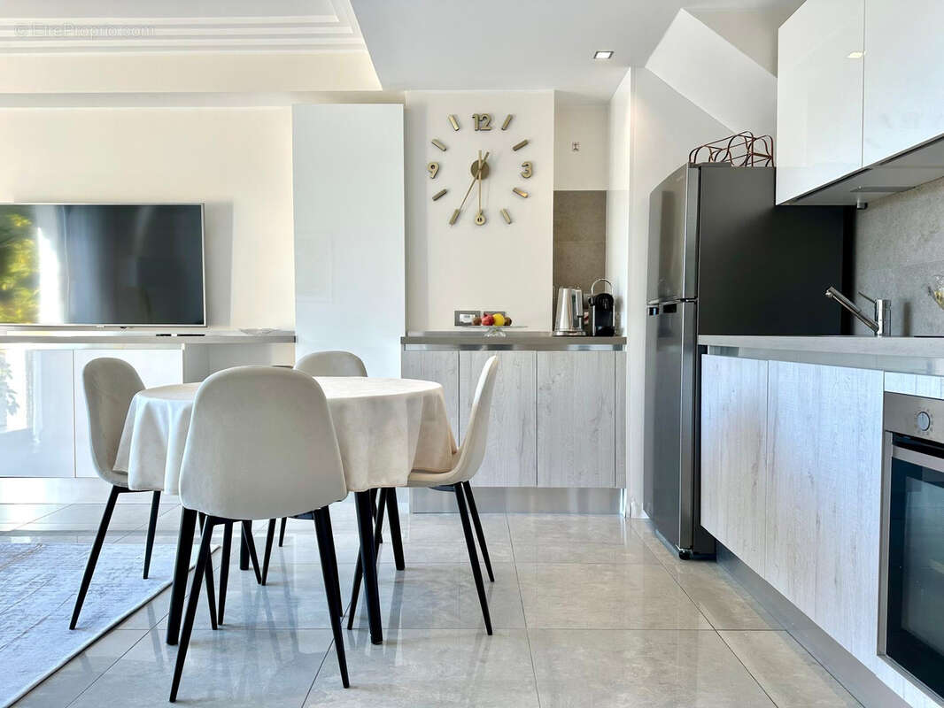 Appartement à ROQUEBRUNE-CAP-MARTIN