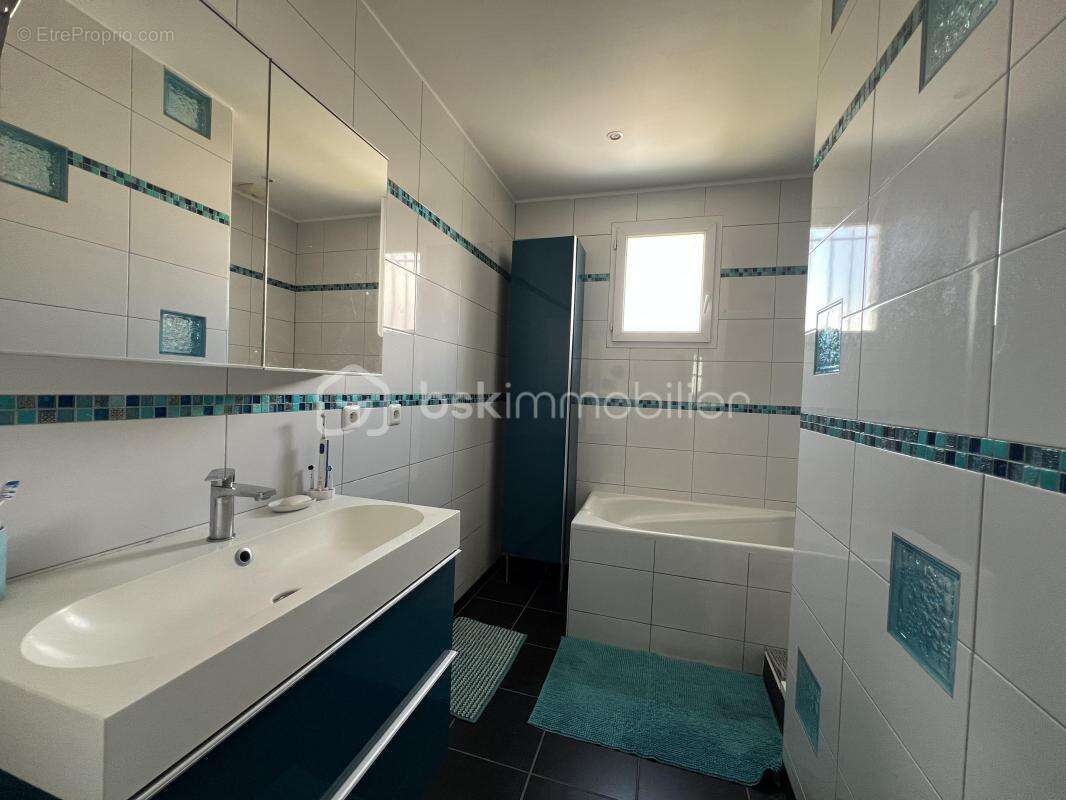 Maison à SAINT-GERMAIN-LES-ARPAJON