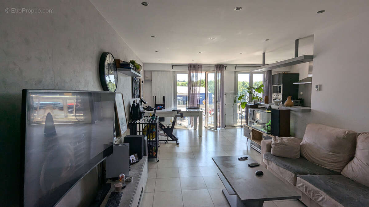 Appartement à ONET-LE-CHATEAU