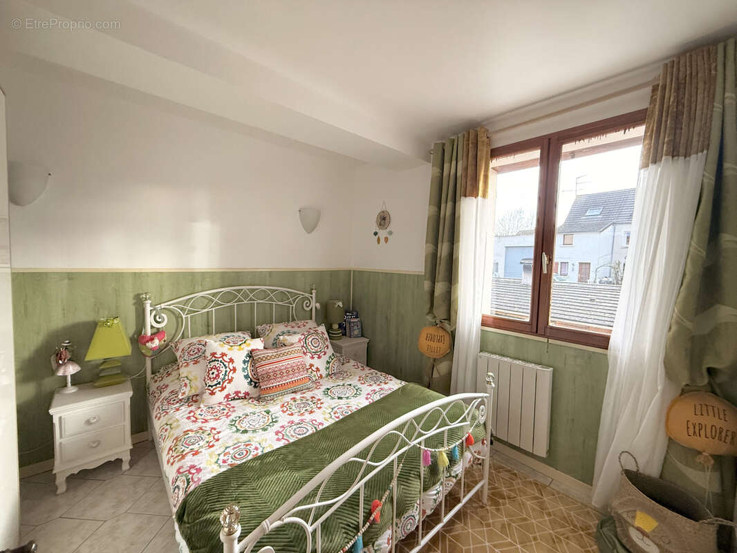 Maison à NANTEUIL-LES-MEAUX