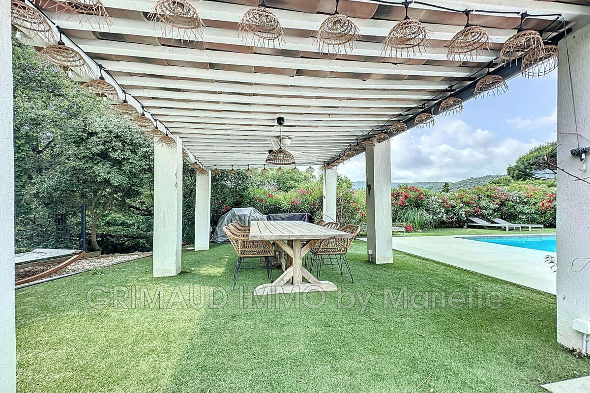 Maison à PLAN-DE-LA-TOUR