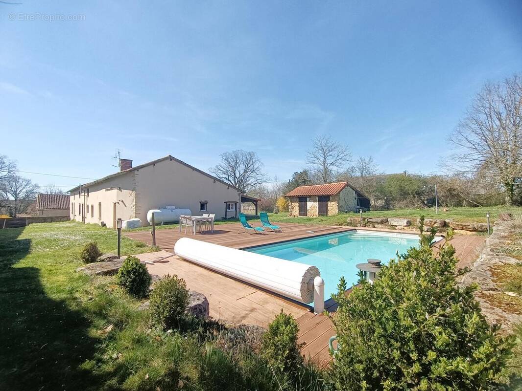 Photo 1 - Maison à MOULISMES