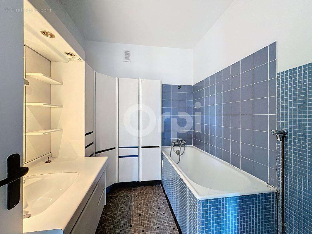 Appartement à FONTENAY-SOUS-BOIS