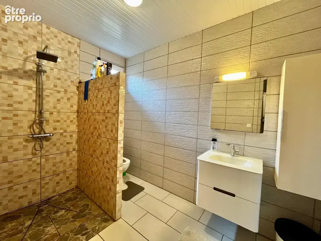 Maison À Vendre LE LORRAIN - photo 2