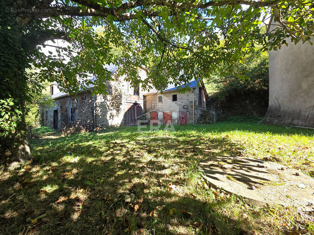 Maison à SAINT-PASTOUS